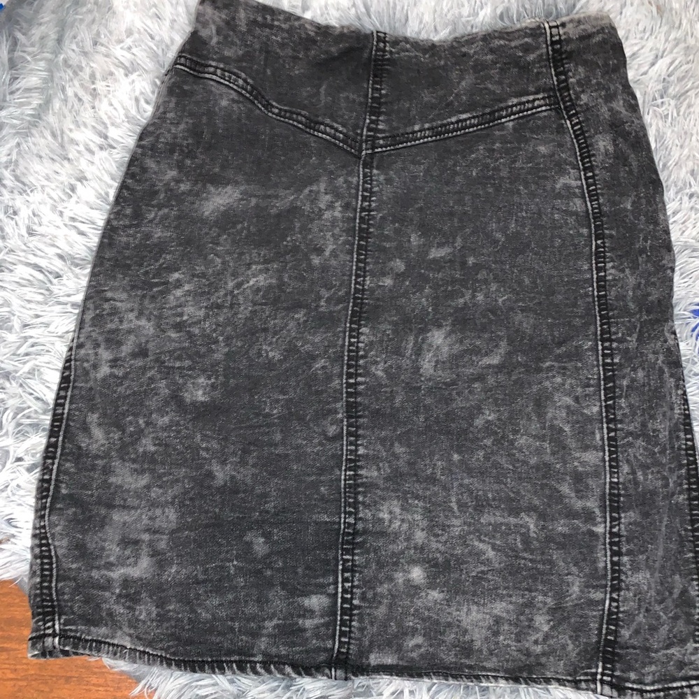 Acid wash pencil skirt